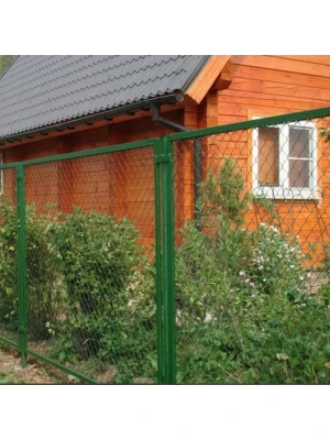 Услуги по установке заборов для создания приватности загородного дома